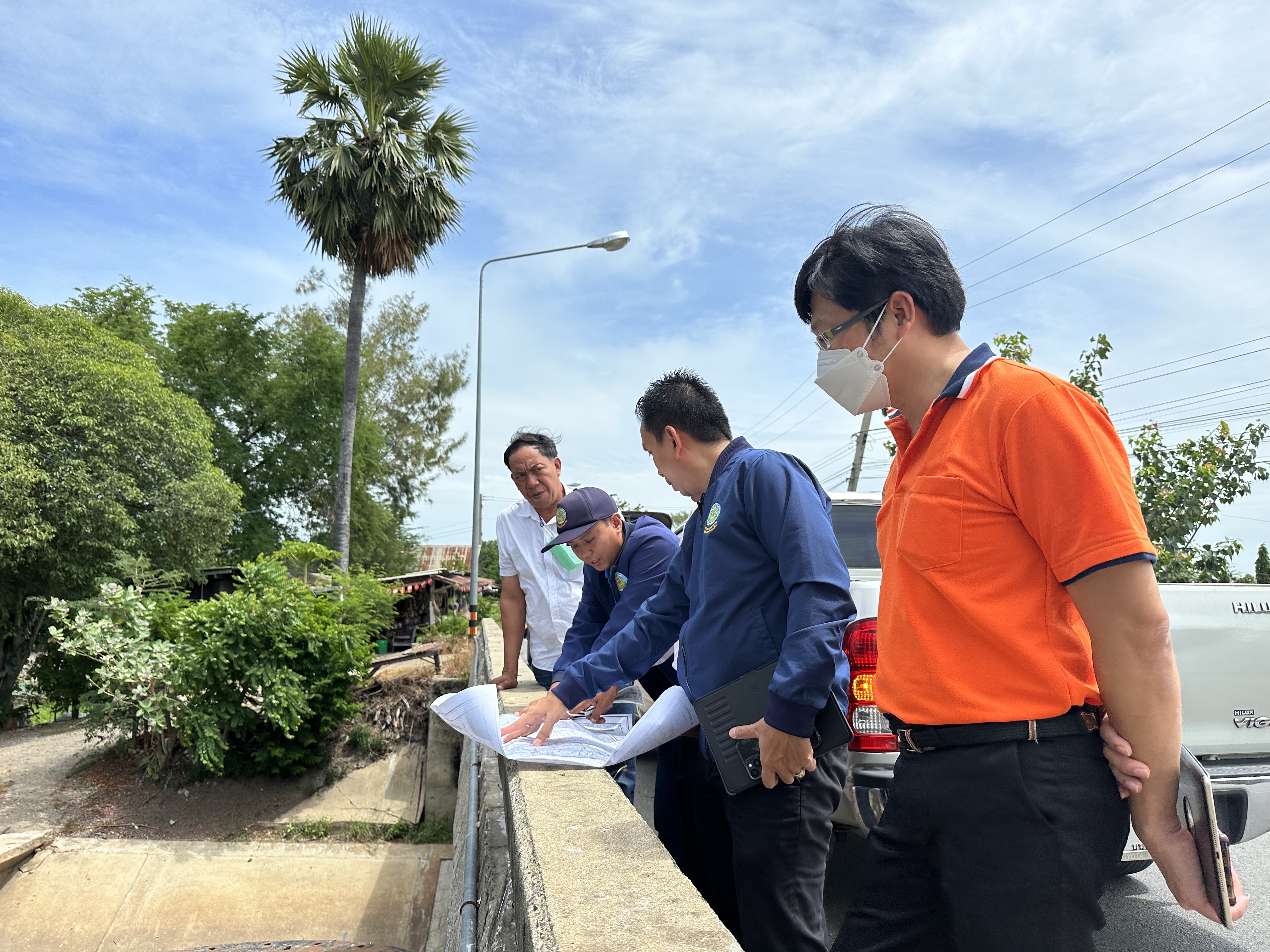 ส่วนบริหารจัดการน้ำฯ สชป.11 ติดตามสถานการณ์น้ำพื้นที่โครงการส่งน้ำฯเจ้าเจ็ด-บางยี่หน หาทางแก้ปัญหาขาดแคลนน้ำ