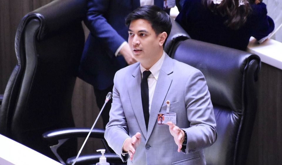 'พริษฐ์' ฮึ่มสร้างสันติสุขไม่ได้ หากยังมี 'สองมาตรฐาน' ซัดสภาฯ ปิดประตูใส่หน้าเยาวชน หนุนตั้ง กมธ.ร่วมทบทวนใหม่