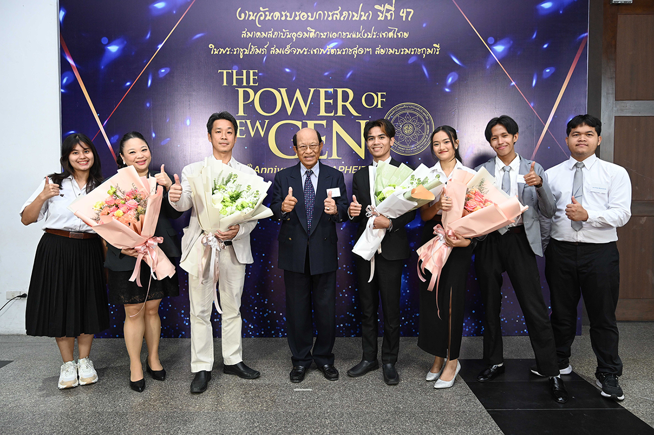 อาจารย์-นักศึกษา ม.กรุงเทพ สร้างชื่อฝีมือดีเด่นคว้า 4 รางวัลระดับชาติจาก สสอท. 