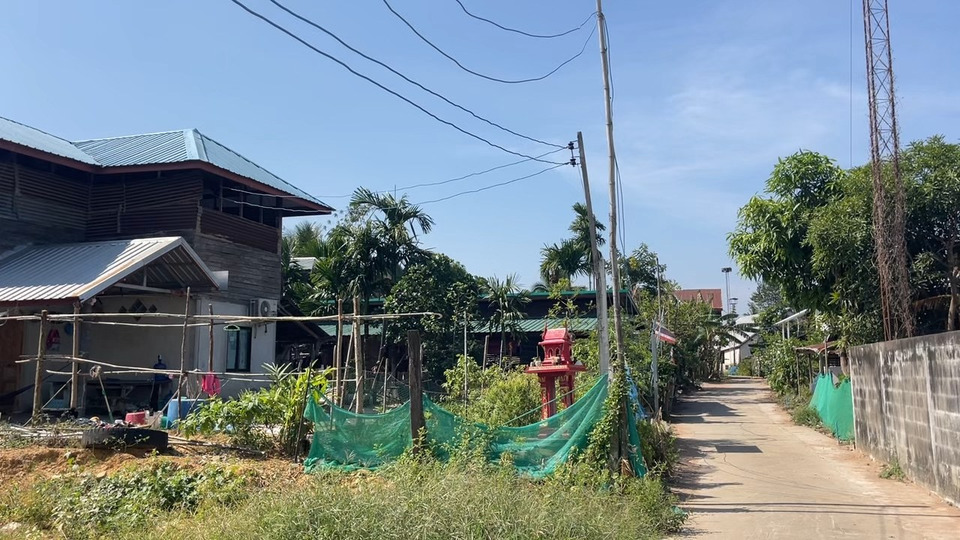 สุรินทร์เดือด! BM-21เขมรถล่มแนวรบตั้งแต่ตีสี่ จรวดตกสวนยาง–ทหารไทยเสียชีวิตเพิ่ม 1 นาย