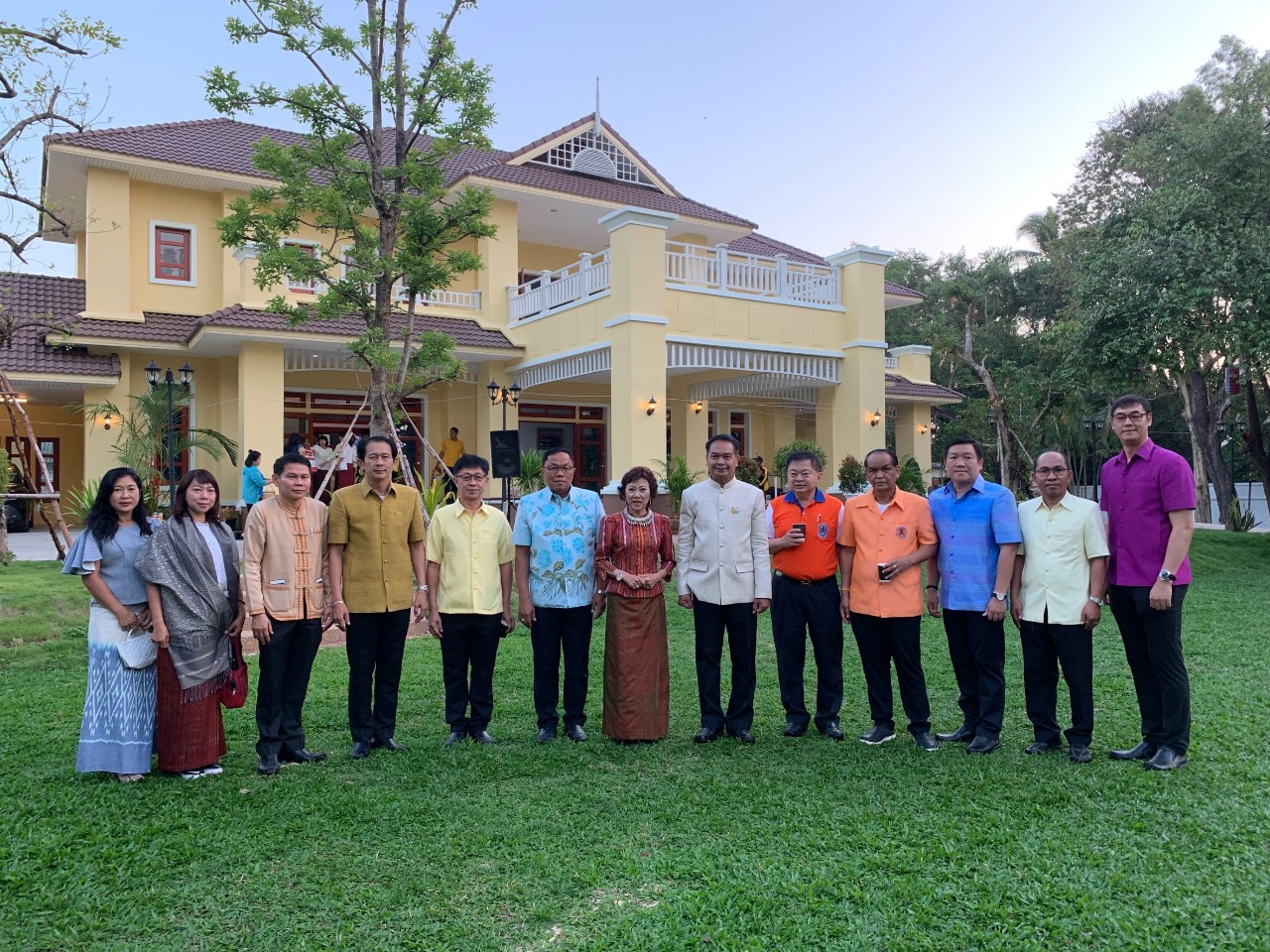 ทำบุญใหญ่ ” เฮือนศรีลำดวน”  จวนผู้ว่าศรีสะเกษหลังใหม่