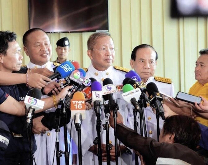 "ปธ.วุฒิสภา" ลั่นทดแทนคุณแผ่นดินรักษา "ชาติ-ศาสน์-กษัตริย์" จนชีวิตหาไม่ ยันยึดผลประโยชน์ชาติ ปชช.เป็นหลัก