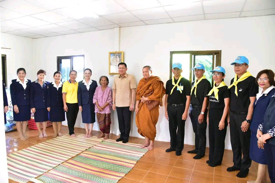 มุกดาหารมอบ “บ้านกาชาดสร้างสุข”  ช่วยผู้ยากไร้ยกระดับคุณภาพชีวิต
