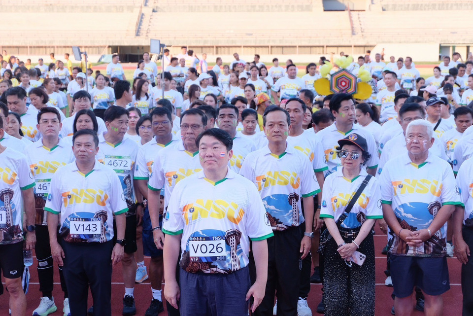 ศรีสะเกษแตก! "สิริพงศ์" นำทัพเปิด Night Run ขนนักวิ่งทั่วประเทศบุกถิ่น "ทุเรียนภูเขาไฟ" กระตุ้นเศรษฐกิจหมื่นล้าน