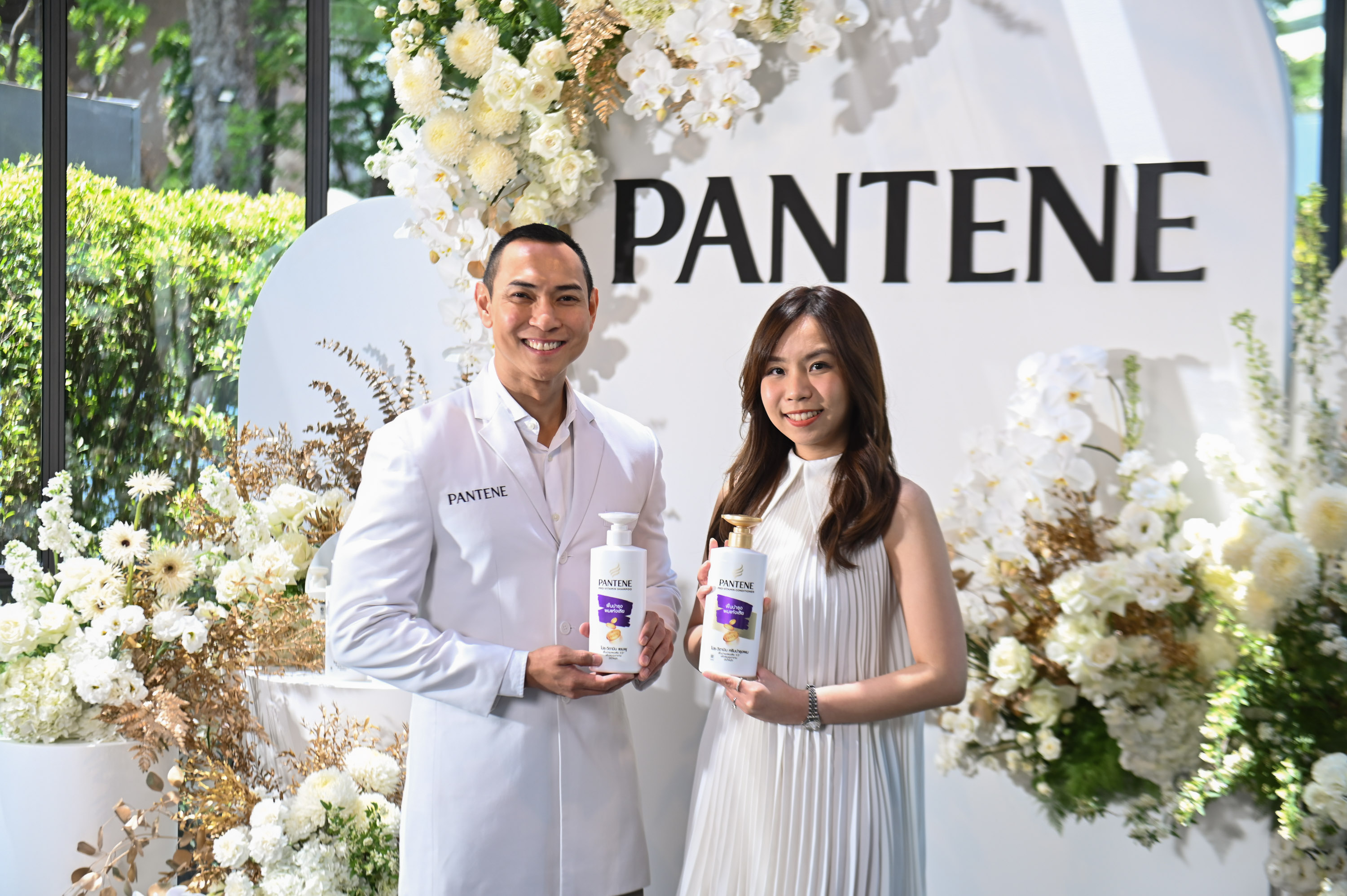 “แพนทีน” เปิดบ้านท้าพิสูจน์พลังฟื้นบำรุงเส้นผม ฉลองเปิดตัวสูตรใหม่ในรอบ 4 ปี