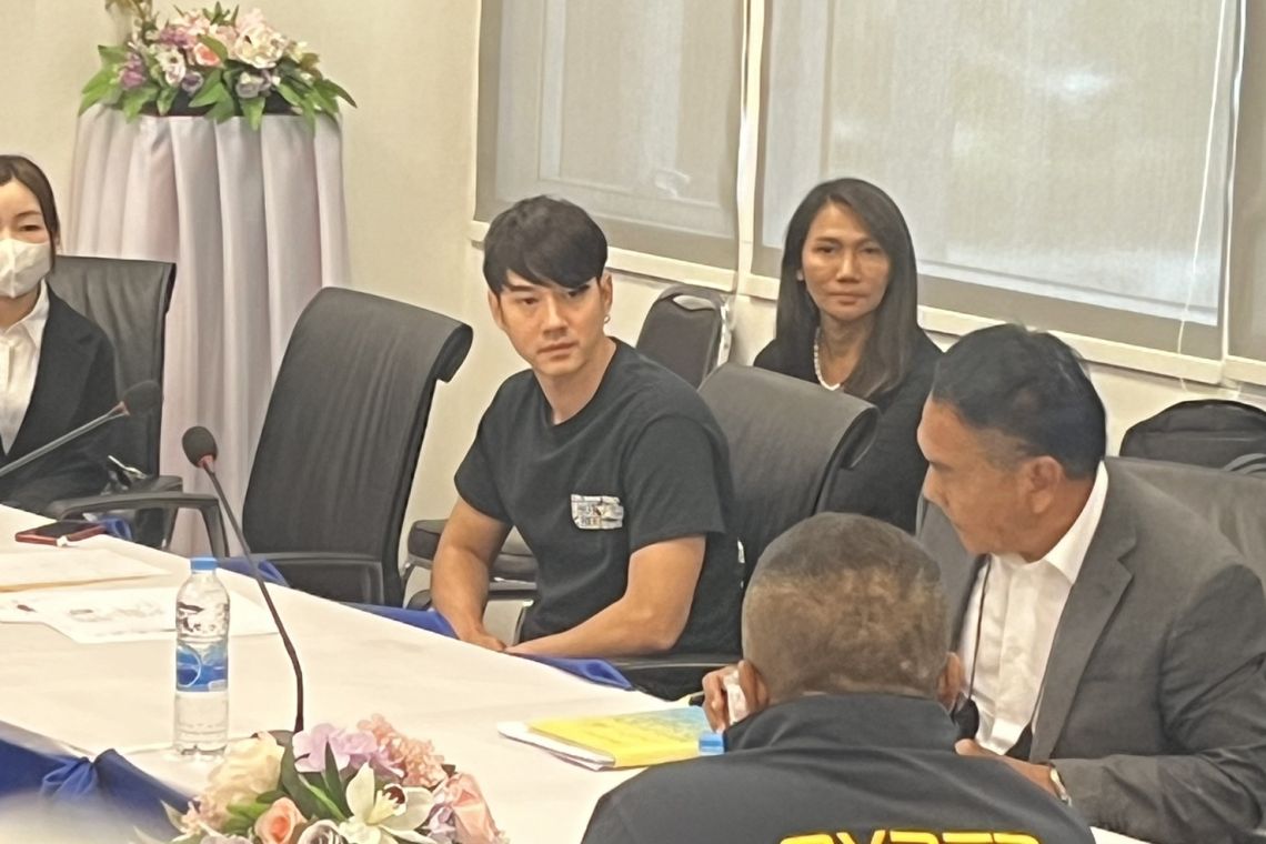มาริโอ้โร่พบตร.ยืนยันไม่มีเอี่ยวสวมทะเบียนรถ