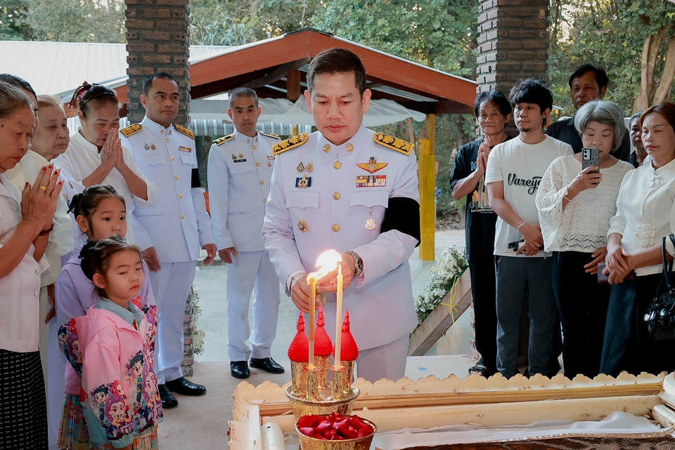 'ร้อยเอ็ด'จัดพิธีพระราชทานผ้าไตร–ภัตตาหารสามหาบ เก็บอัฐิ “จ.ส.อ.ศตวรรษ สุจริต”