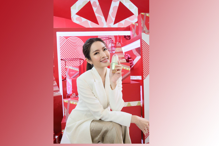 “แอฟ-ทักษอร” ร่วมทำของขวัญ DIY ให้คนพิเศษ พร้อมชวนร่วมกิจกรรม Shiseido Connect The HeartBeat