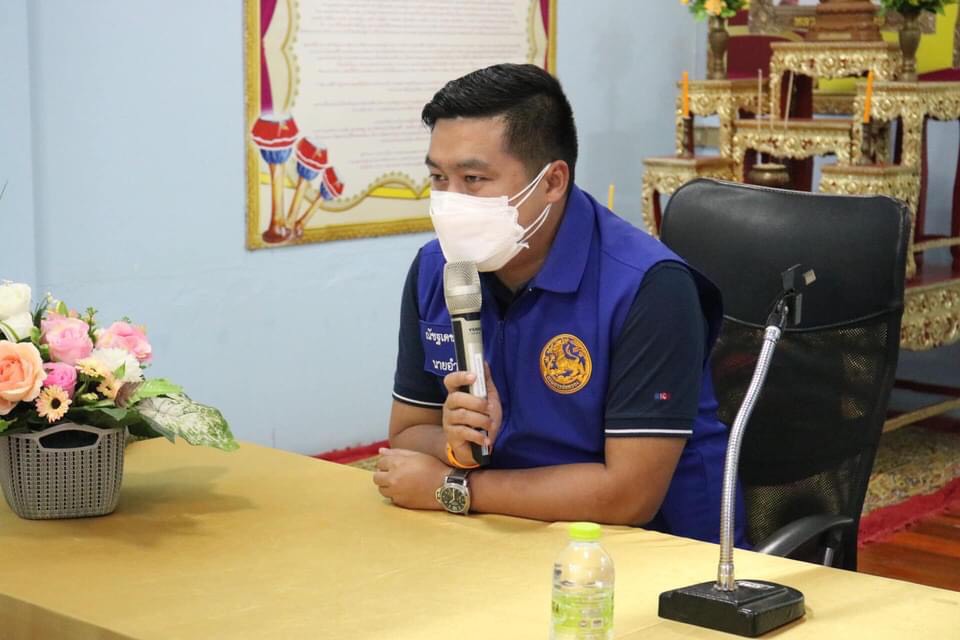 นายอำเภอป่าโมก พร้อมผู้นำท้องถิ่น มอบเงินช่วยเหลือผู้ประสบอัคคีภัยในพื้นที่ตำบลเอกราช - ตำบลโรงช้าง 