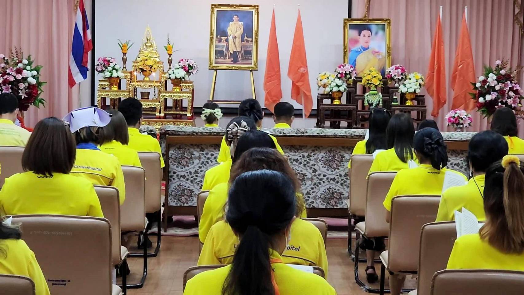 บุคลากรทางการแพทย์ รพ.มะเร็งลพบุรี สวดมนต์ อธิษฐานจิต 3 วัน ถวายพระพรชัยมงคลแด่ 'เจ้าฟ้าพัชรกิติยาภาฯ' ทรงหายจากพระอาการประชวร