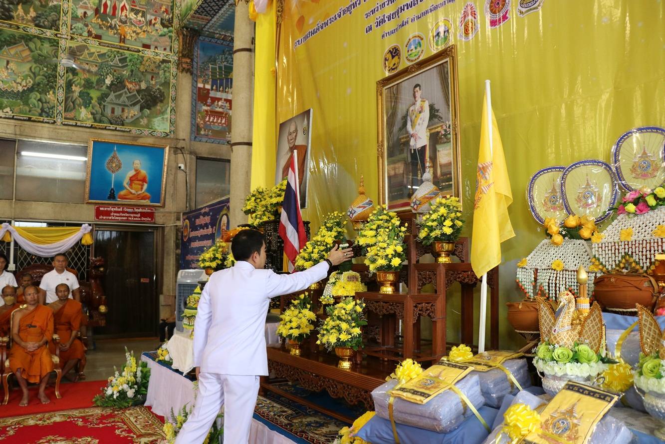 รองผู้ว่าฯกาญจนบุรีเป็นประธานฝ่ายฆราวาสในพิธีอุปสมบทตามโครงการบรรพชาอุปสมบทเฉลืมพระเกียรติพระบาทสมเด็จพระเจ้าอยู่หัว 