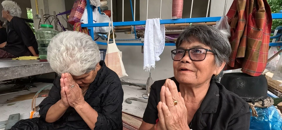 สมาชิกศิลปาชีพกระสัง อยากเข้าเฝ้าฯ กราบพระบรมศพ ‘สมเด็จพระพันปีหลวง’ แม้การเดินทางจำกัด 