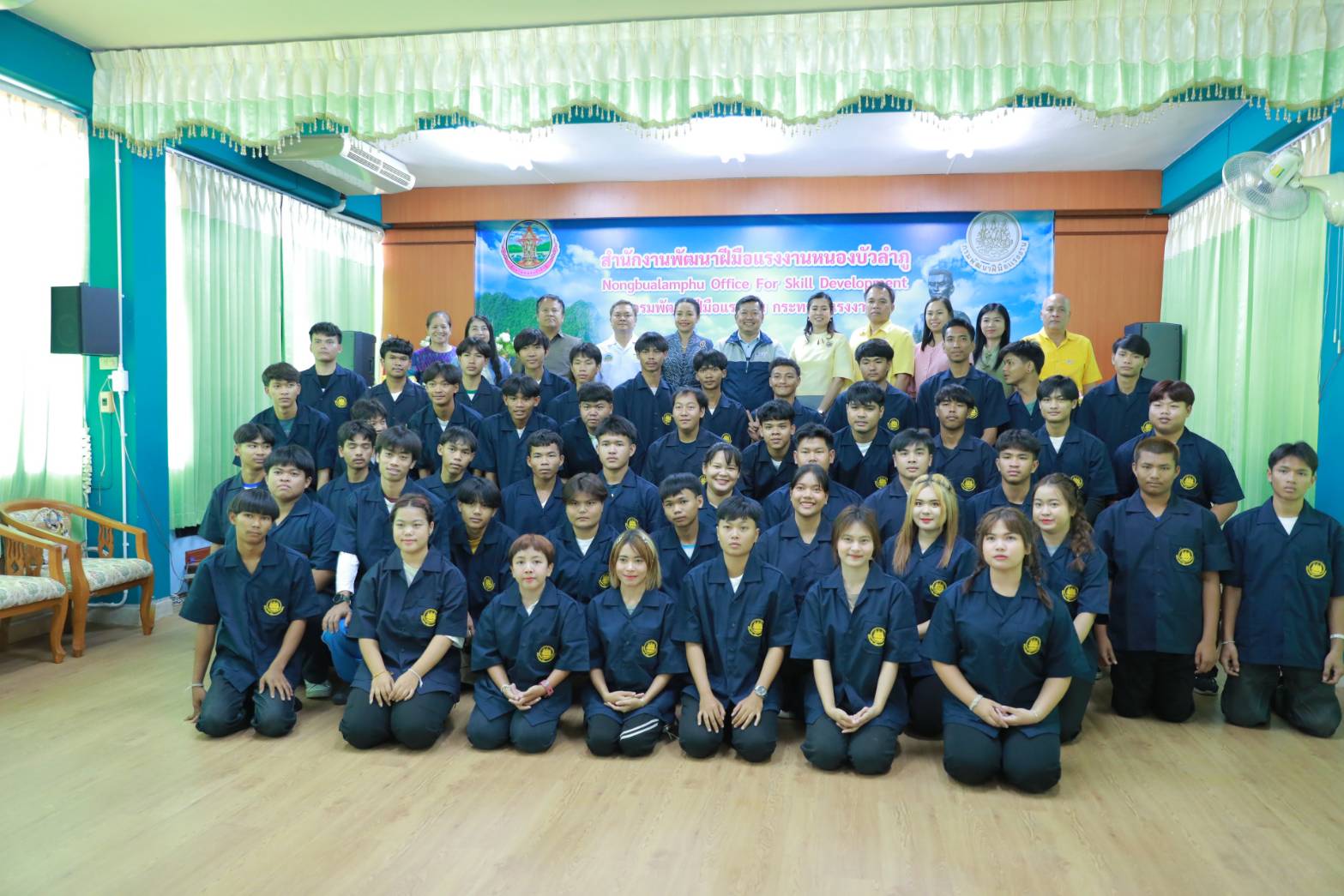 อบจ.หนองบัวลำภู สนับสนุนงบประมาณฝึกอาชีพนักเรียนที่ไม่ได้เรียนต่อหลังจบการศึกษาภาคบังคับ