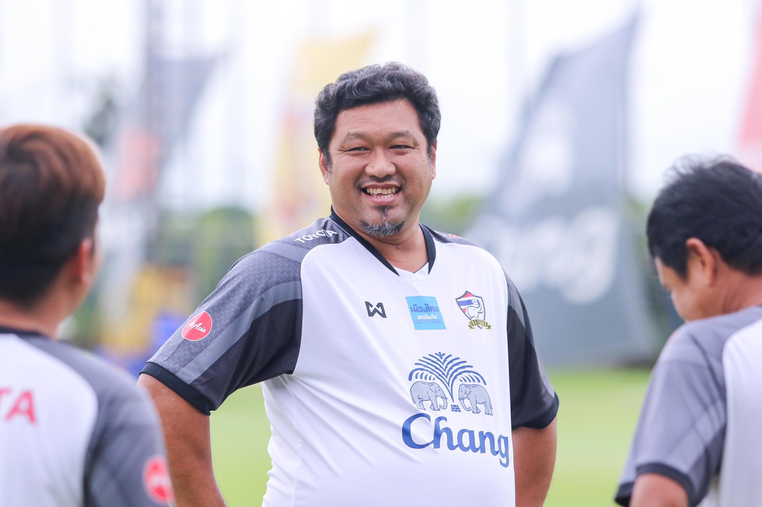 ส.บอล ตั้ง "โค้ชโย่ง" หัวหน้าผู้ฝึกสอน – "โค้ชโชค" เป็นผู้ช่วยฯ สู้ศึกชิงแชมป์เอเชีย 2022 รอบคัดเลือก อายุไม่เกิน 23 ปี 