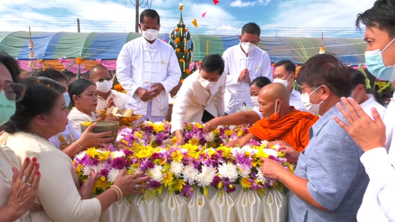 ผู้ว่าฯศรีสะเกษ วางศิลาฤกษ์ศาลหลักเมืองศรีรัตนะ