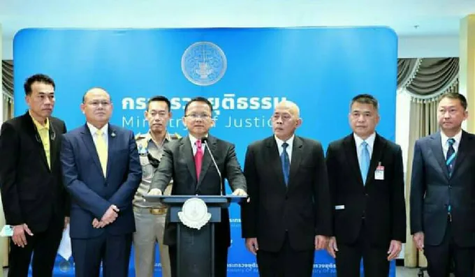 แถลงยึดทรัพย์จากเครือข่ายยาเสพติด เป็นไม้หวงห้ามมูลค่า 160 ล้านบาท