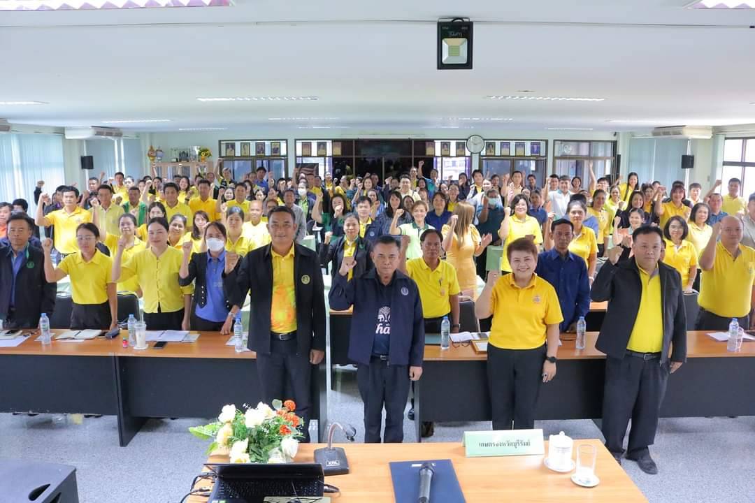 บุรีรัมย์ขับเคลื่อนงานส่งเสริมการเกษตรเข้มแข็งมีคุณภาพชีวิตที่ดีและมีรายได้เพิ่มขึ้น 