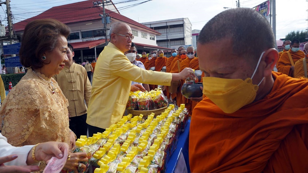 ชาวบางละมุง ร่วมถวายพระกุศลและถวายพระพรแด่ "สมเด็จพระสังฆราช" เนื่องในโอกาสฉลองพระชนมายุ 8 รอบ