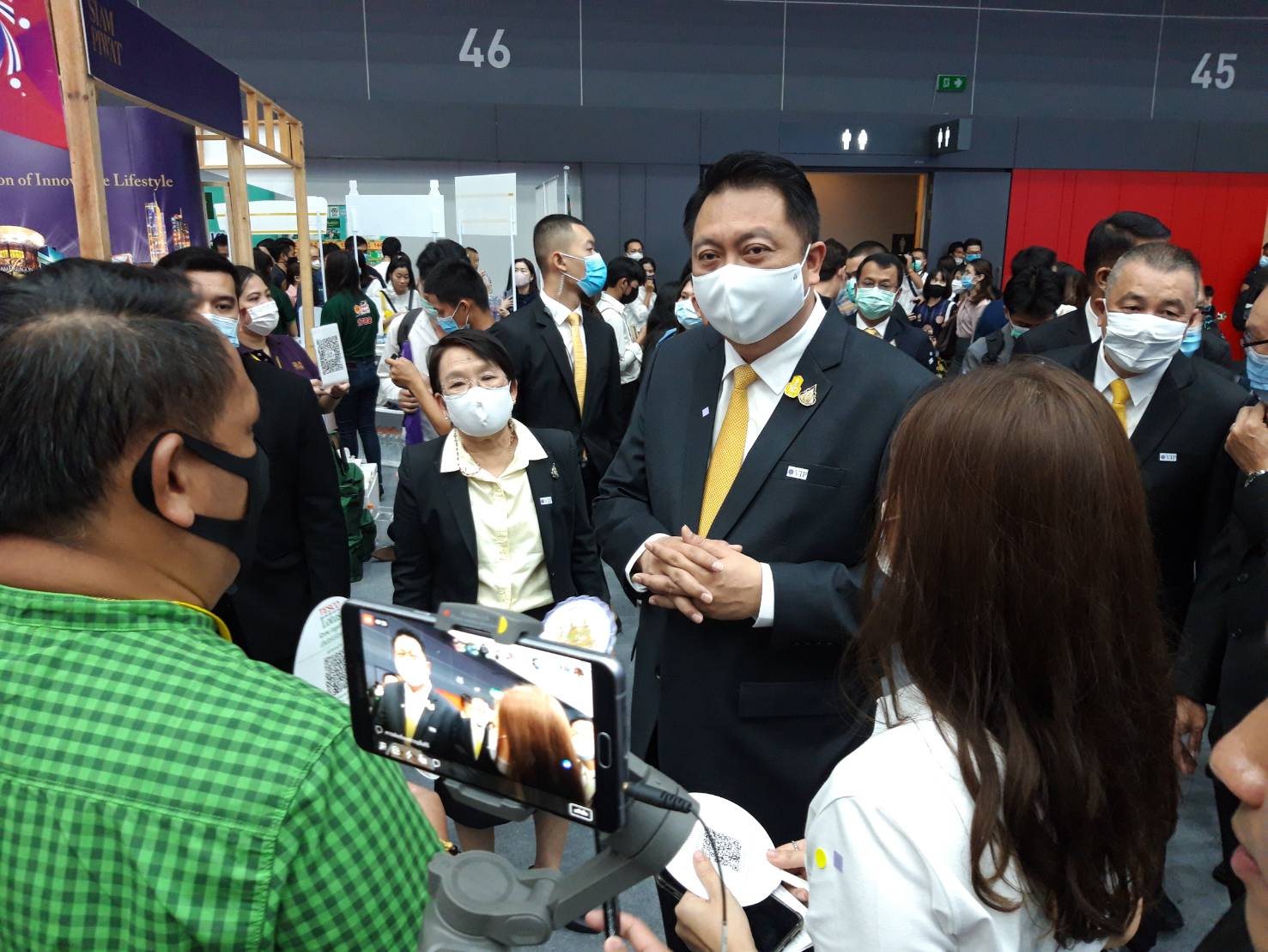 'รัฐมนตรีสุชาติ' ปลื้ม งาน Job expo 3 วัน รอบรรจุงานกว่า 2.4 แสนคน