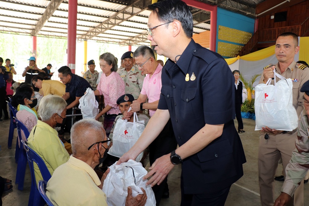 ผู้ว่าฯกาญจน์ เปิดโครงการจังหวัดเคลื่อนที่ฯ พื้นที่อำเภอทองผาภูมิ 