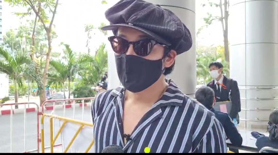 แอมมี่ ขึ้นศาล นัดฟังเพิกถอนประกันตัว ยืนยันไม่ได้ทำผิดเงื่อนไขประกัน ถ้าหากกลับเข้าเรือนจำ ก็ไม่เสียใจ เพราะได้สู้เคียงข้างประชาชน