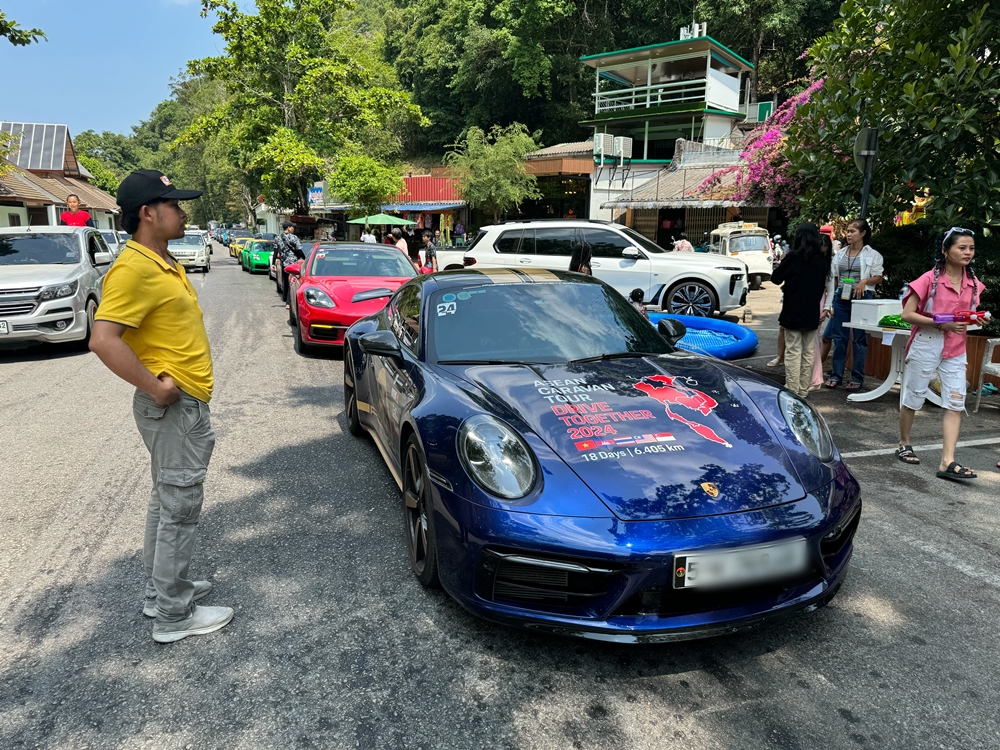 คาราวานรถปอร์เช่ 911 เวียดนาม ลุยสงกรานต์ระนองมหานครน้ำแร่