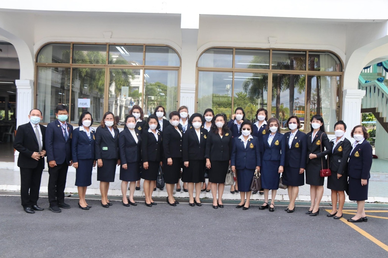 ศาลเยาวชนและครอบครัวจังหวัดภูเก็ตจัดโครงการภัยออนไลน์ อันตรายกว่าที่คิดเพื่อให้ความรู้แก่เด็กเรื่องสื่อออนไลน์