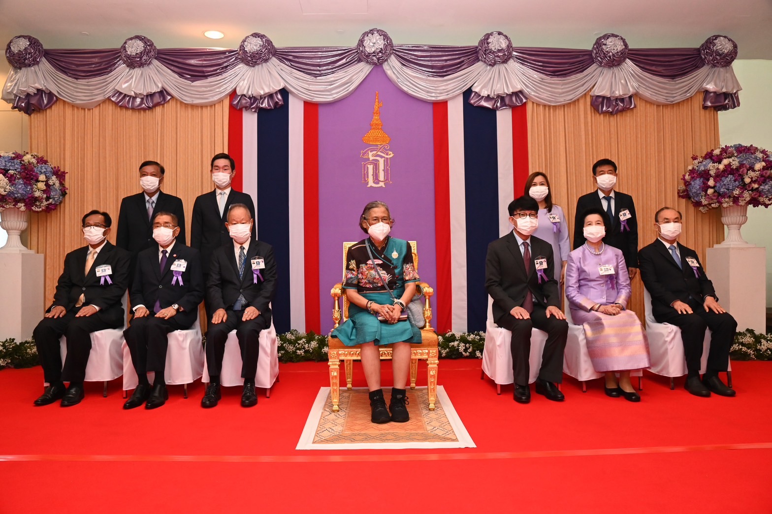 กรุงเทพประกันภัยพร้อมใจเฝ้าทูลละอองพระบาทรับเสด็จสมเด็จพระกนิษฐาธิราชเจ้า กรมสมเด็จพระเทพรัตนราชสุดาฯ สยามบรมราชกุมารี 