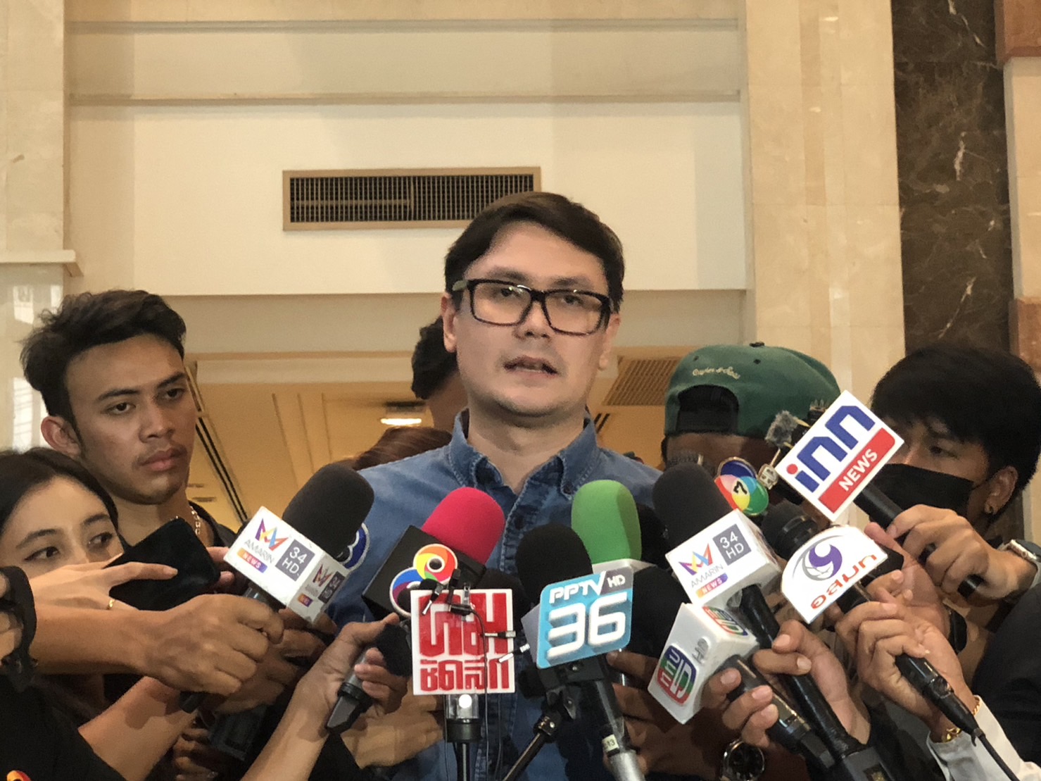 “โรม”ข้องใจ! งดประชุมรัฐสภา ทำเสนอแก้ “ม.272” ไม่ได้ จ่อหารือ“ประธานรัฐสภา”ทบทวนมติชงชื่อ “พิธา” โหวตนายกฯซ้ำ