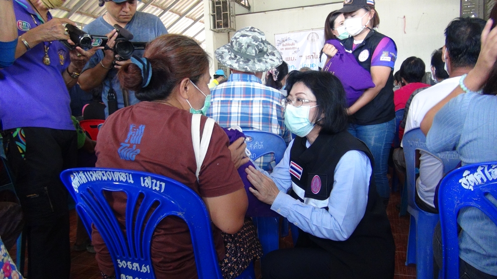 อธิบดีกรมส่งเสริมฯ ลงพื้นที่ประสบภัยน้ำท่วม ดึงกองทุนส่งเสริมและพัฒนาคุณภาพชีวิตคนพิการ หนุนช่วยเหลือผู้พิการ-ติดเตียง