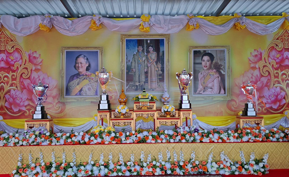 ปิดฉากยิ่งใหญ่! ศึกเรือยาวชิงถ้วยพระราชทาน จ.ปทุมธานี “รมช.เกษตรฯ” มอบถ้วยแชมป์ 4 รุ่น ท่ามกลางกองเชียร์แน่นสองฝั่งเจ้าพระยา