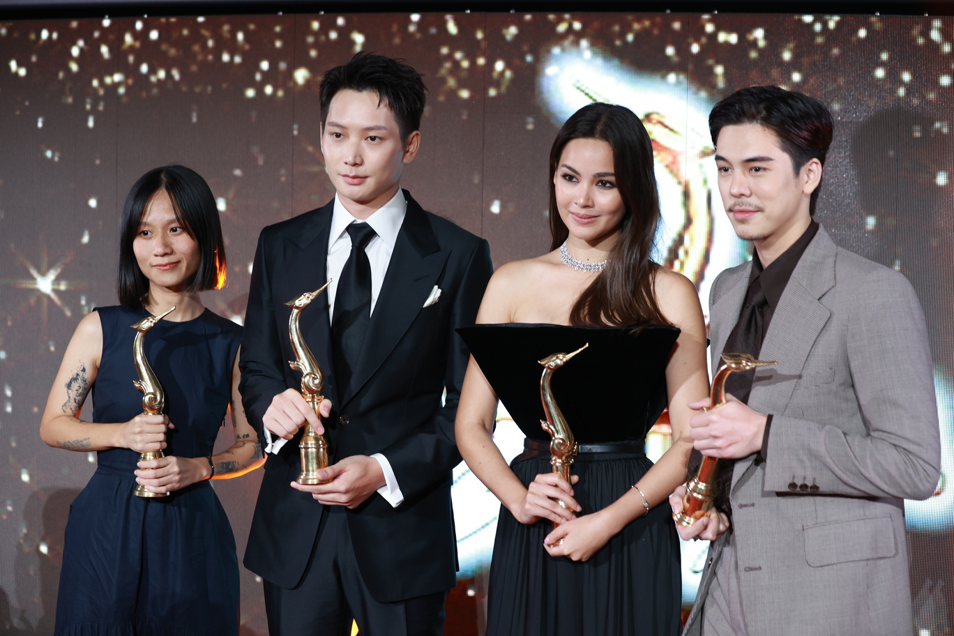  “ญาญ่า-ไอซ์ซึ” คว้านักแสดงนำยอดเยี่ยม “สุพรรณหงส์ครั้งที่ 31”