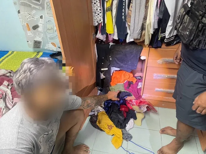 เปิดยุทธการ "No Drugs No Dealers" รวบหนุ่มวัย 34 ซุกปืนเถื่อนกลางชุมชน