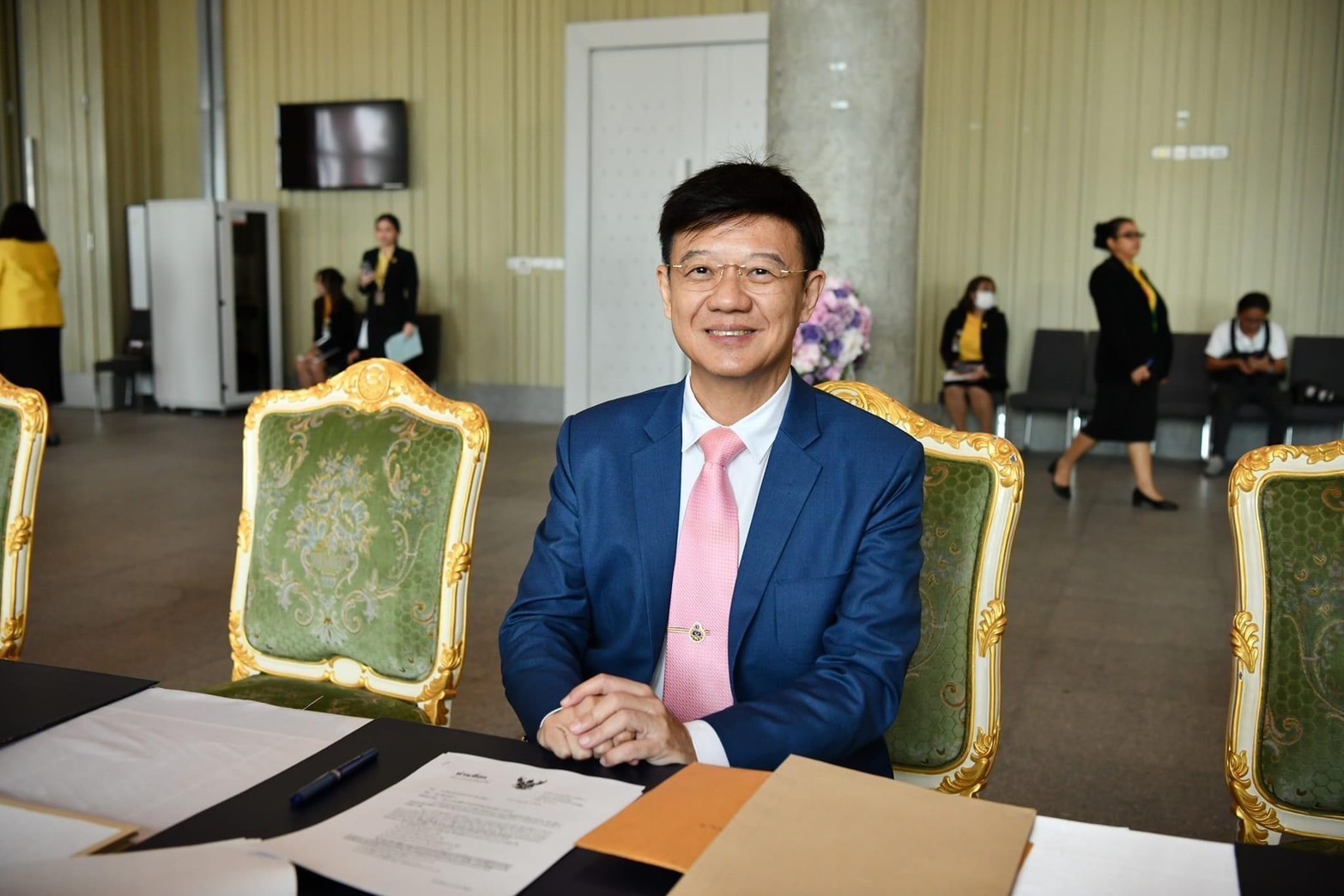 สว.ภูเก็ต ประกาศพร้อมรับตำแหน่งรองประธานวุฒิสภาคนที่2 โชว์วิสัยทัศน์ ลดคำครหาและกอบกู้ศรัทธาของประชาชนต่อวุฒิสภา