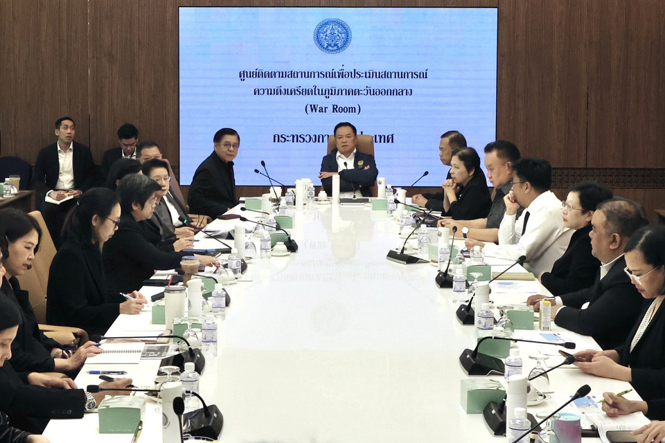 นายกฯ เรียกประชุมด่วนติดตามสถานการณ์สู้รบตะวันออกกลาง “อธิบดีกรมเอเชียใต้” รายงาน ยืดเยื้อไปอีกอย่างน้อย 4 สัปดาห์