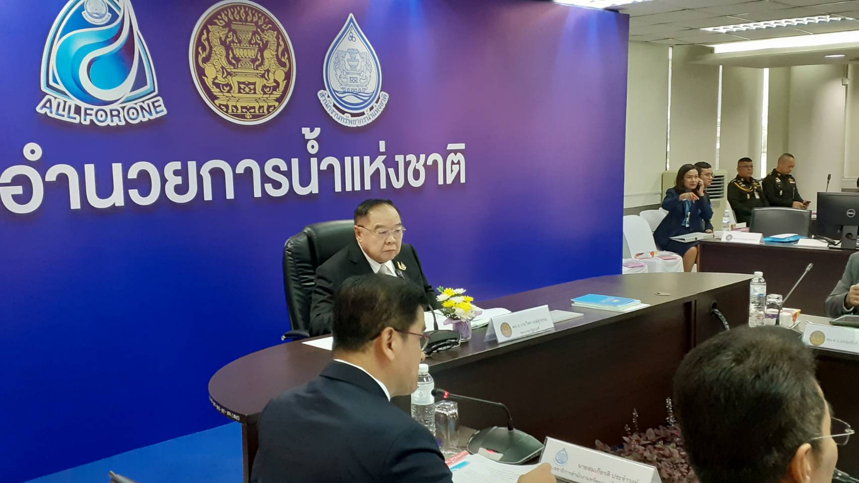 "ลุงป้อม" ห่วงประชาชนสั่งเดินหน้าช่วยเหลือผู้ประสบภัยแล้งเร่งด่วน