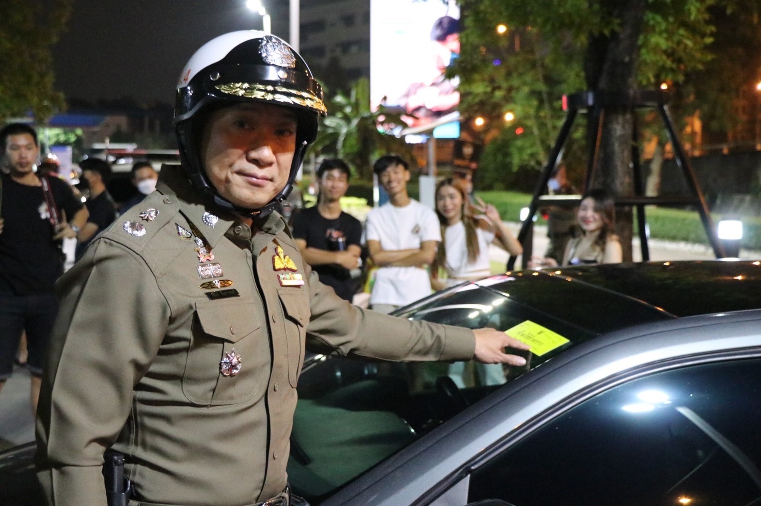 "บิ๊กปิ่น" เปิดปฏิบัติการป้องกันและปราบปรามการแข่งรถในทาง 