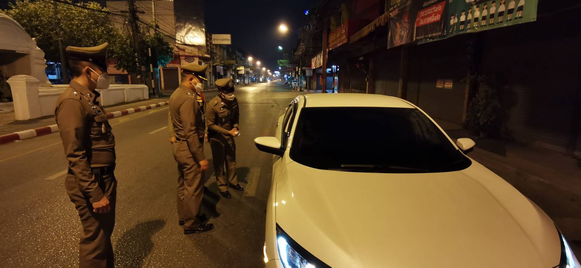 ตร.ช้างเผือก จับโจ๋ฝ่าฝืนเคอร์ฟิวคืนที่3 อีก 5ราย 