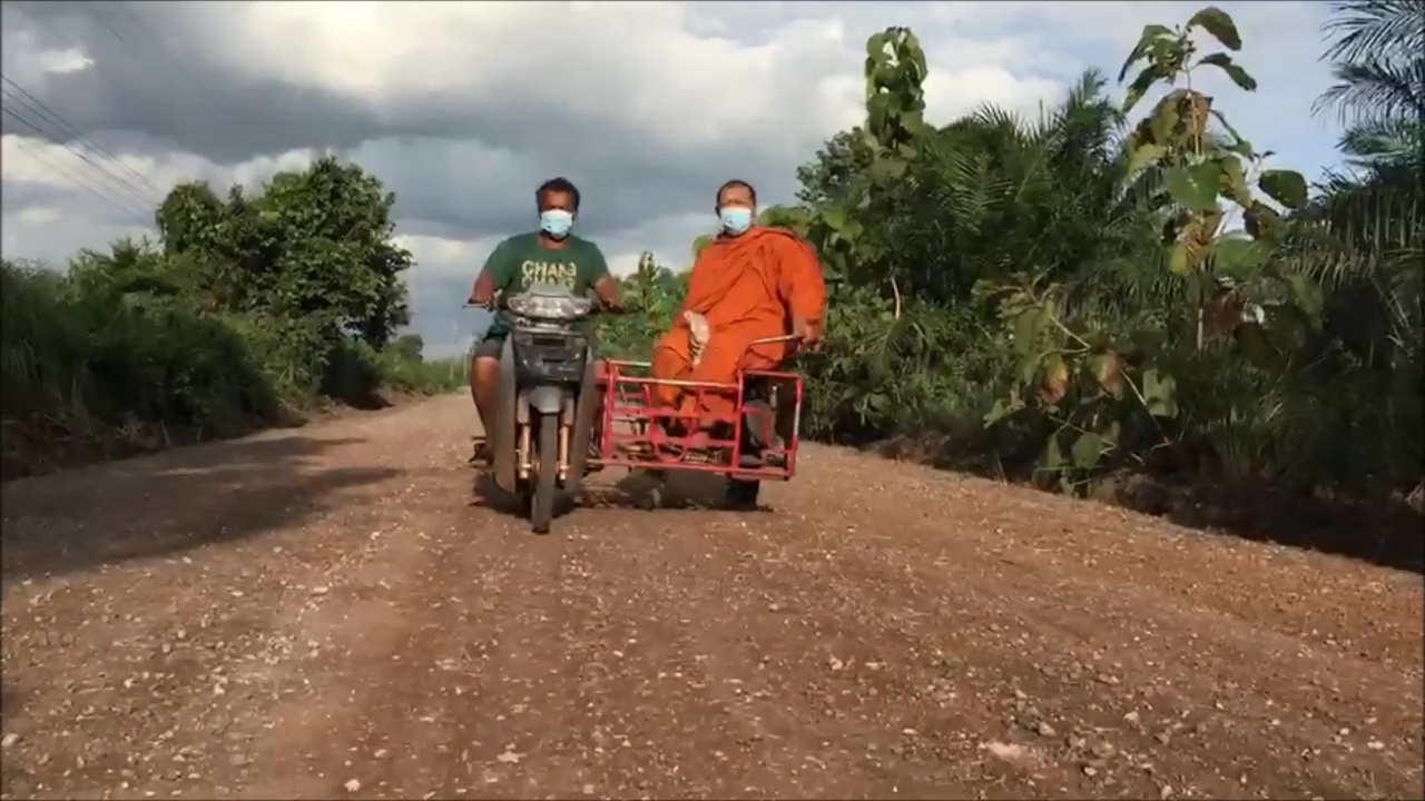 สุดดีใจ! 'ชาวบ้าน-หลวงพี่บาตรกระเด็น' ได้ถนนใหม่