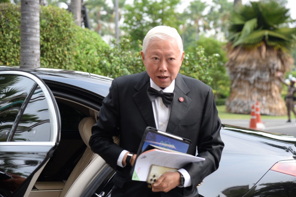 "บวรศักดิ์" กาง "พจนานุกรม-ข้อกฎหมาย" แจงการเลือกตั้ง “โดยลับ” กับ คิวอาร์โค้ด -บาร์โค้ด แนะแยก "ผู้จัดเลือกตั้ง" กับ "ผู้วางเกณฑ์" 