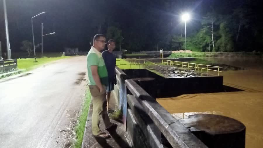 ชลประทานตรังเร่งบริหารจัดการน้ำโครงการระบบระบายน้ำคลองลำเลียง