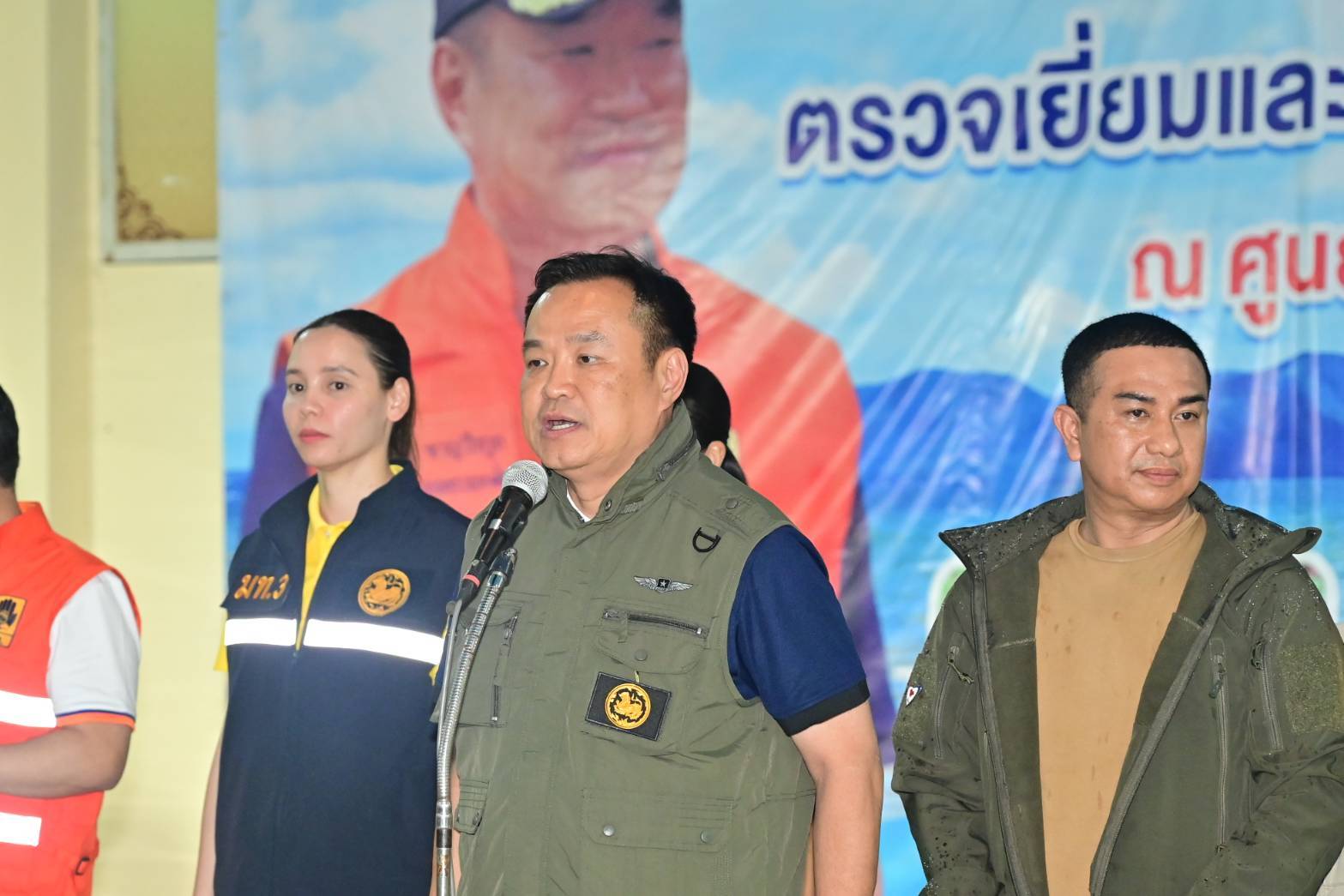 “อนุทิน” ลงตรวจน้ำท่วมสงขลา เร่งสำรวจความเสียหาย จ่ายค่าชดเชย 