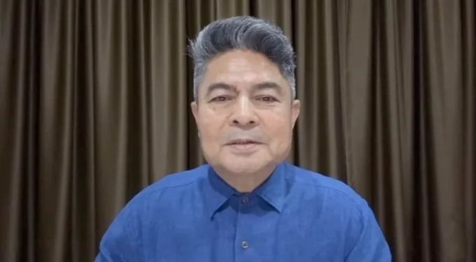 “เทพไท” เตือน “อนุทิน” อย่าโหนกำแพงระวังล้มทับ ชี้โพสต์ “วิ่งชนกำแพง” หวังผลการเมือง
