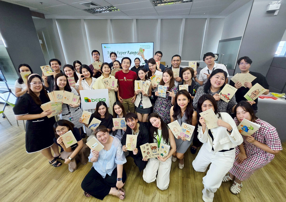 BCPG จัดกิจกรรม “BCPG Paper Ranger” เปลี่ยนกระดาษใช้แล้วเป็นสมุดทำมือ ส่งต่อให้น้องๆ ในพื้นที่ห่างไกล
