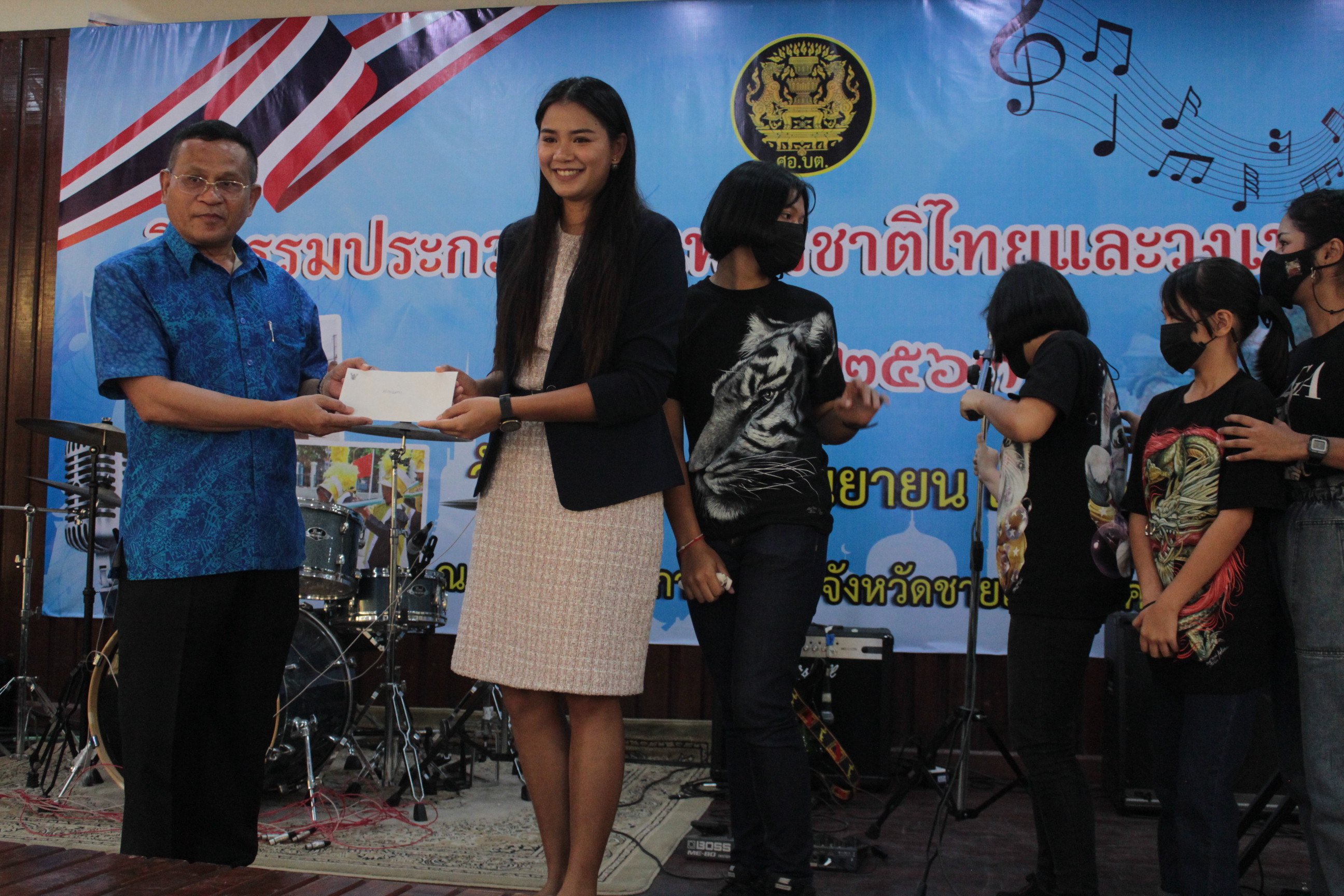  ศอ.บต. จัดกิจกรรมประกวดร้องเพลงชาติไทยและวงเมโลเดียน ปลูกฝังความรักในสถาบันชาติให้แก่เยาวชนในพื้นที่ จชต.