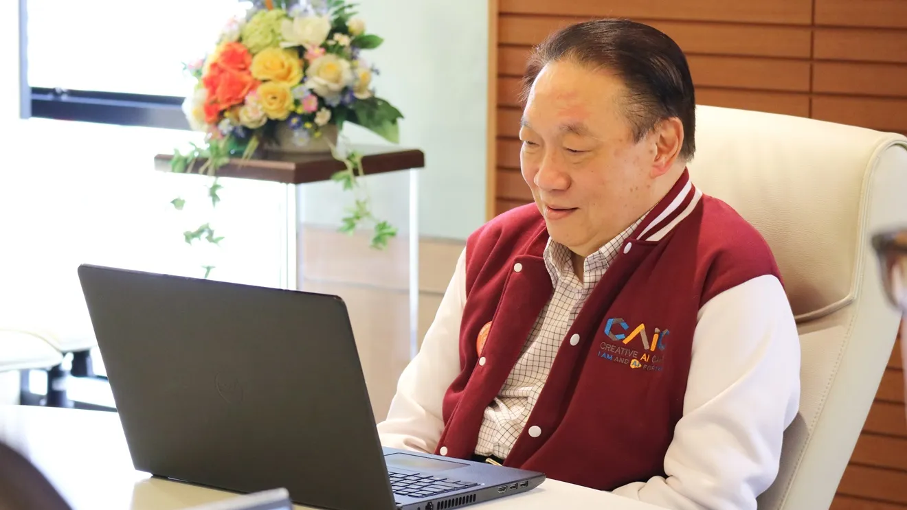 ก่อศักดิ์  ไชยรัศมีศักดิ์ ประธานกรรมการบริหาร บมจ.ซีพี ออลล์