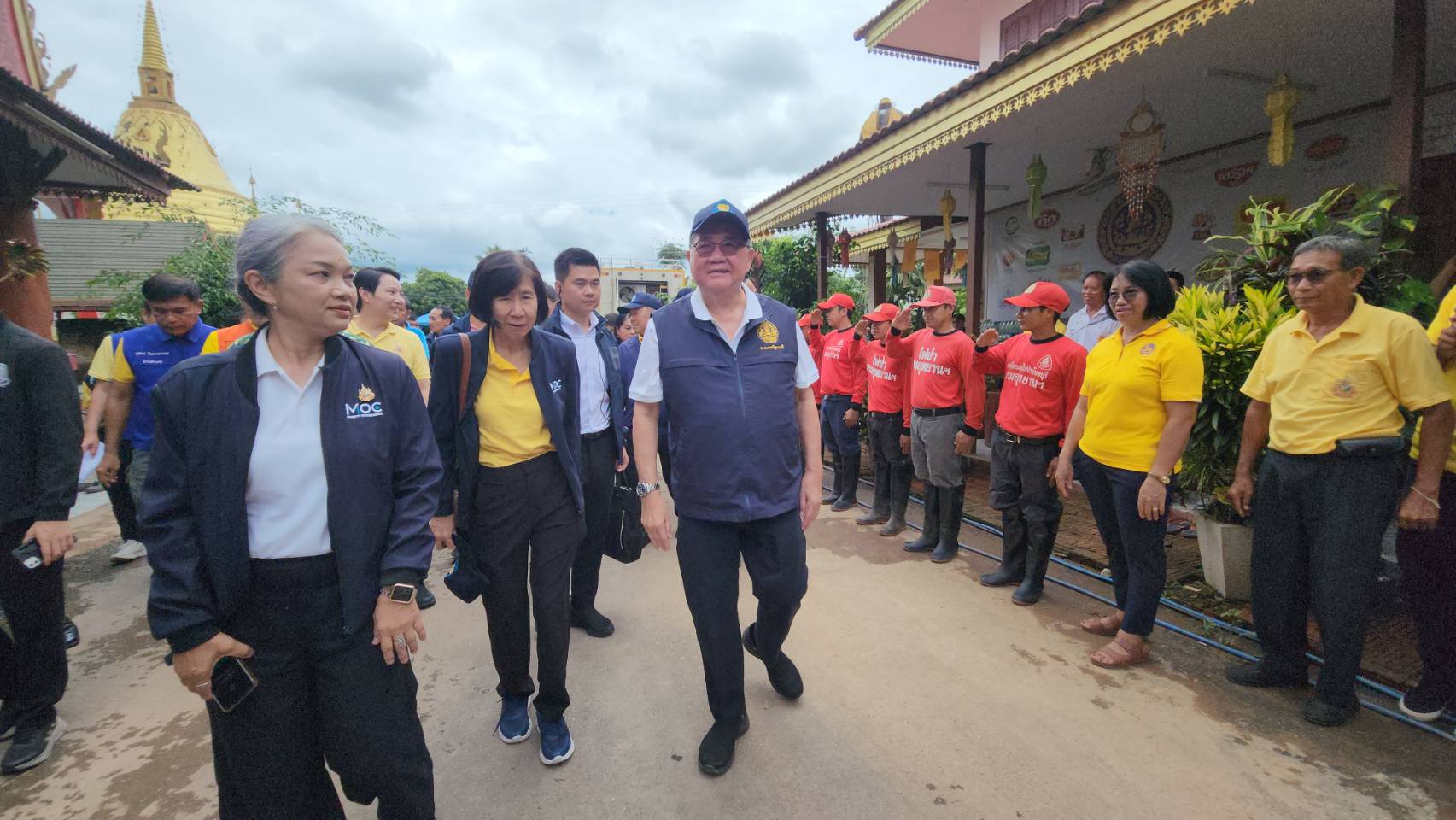 "ภูมิธรรม"  ลุยน้ำท่วมอ.ท่าวังผา จ.น่าน เร่งทุกหน่วยงานสำรวจพื้นที่เร่งเยียวยาประชาชน อย่ารอจนน้ำลด