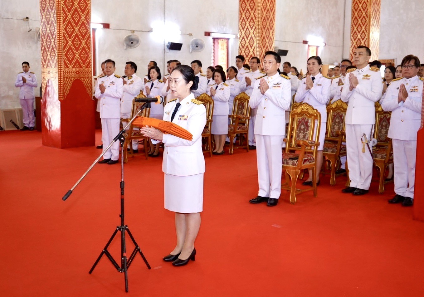 ในหลวง โปรดเกล้าฯพระราชทานผ้าพระกฐิน แก่ ม.พะเยา น้อมถวายพระภิกษุสงฆ์จำพรรษากาลถ้วนไตรมาส ณ วัดศรีโคมคำ