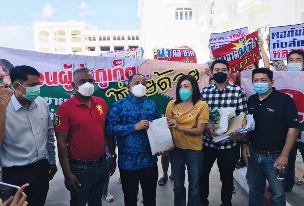 ทุกข์ชาวบ้าน!! กลุ่มผู้อยู่อาศัยหมู่บ้านจัดสรร ร้องผู้ว่าฯ ภูเก็ต เร่งแก้ระบบน้ำไม่เป็นรูปธรรม