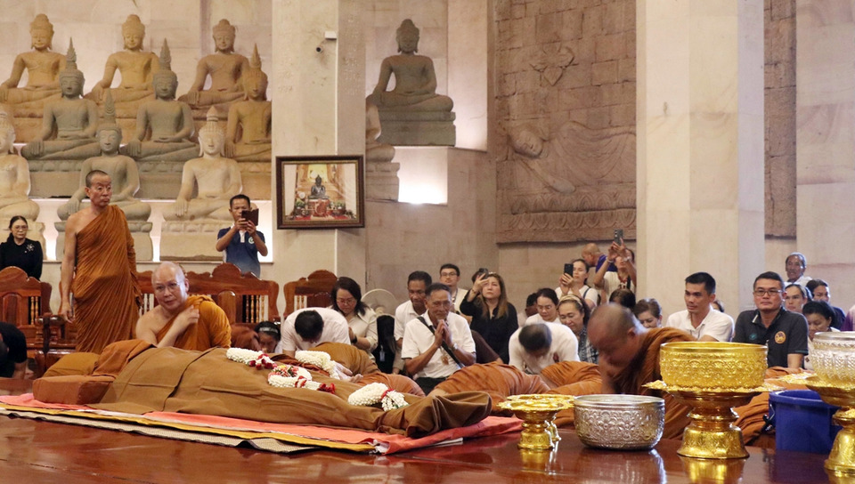 ศิษย์อาลัย “หลวงพ่อณรงค์ วัดภูค่าว” พระเกจิดังกาฬสินธุ์ ละสังขารสงบ สิริอายุ 71 ปี